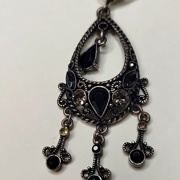 VINTAGE black and grey chandelier dangle crystal earrings. - Picture 4 of 6